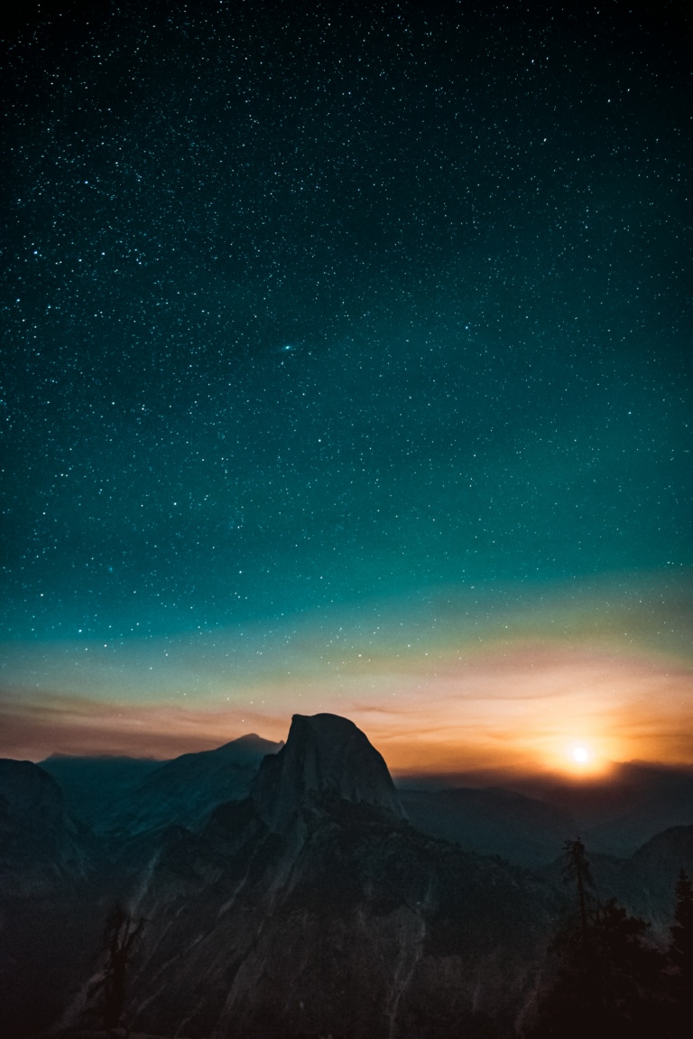Starry sky mountain